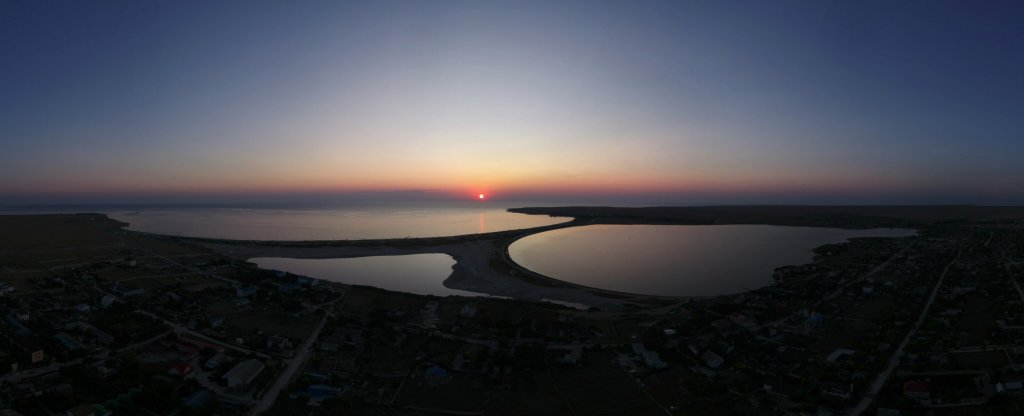 Оленевка на закате, Черноморское - Фото с квадрокоптера