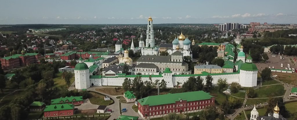 Троице-Сергиева Лавра в Сергиевом Посаде,  - Фото с квадрокоптера