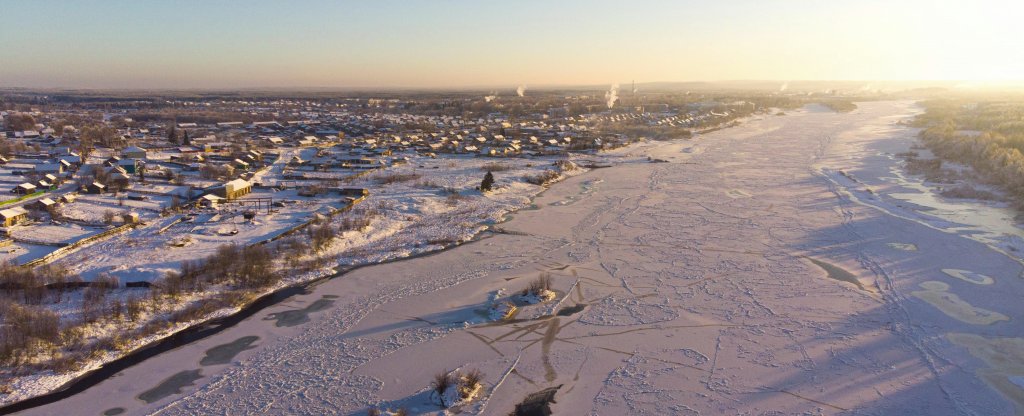 Панорама реки Вишера с видом на г.Красновишерск, Красновишерск - Фото с квадрокоптера