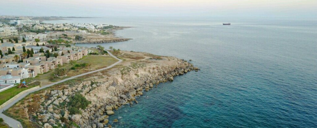 Море Кипр,  - Фото с квадрокоптера