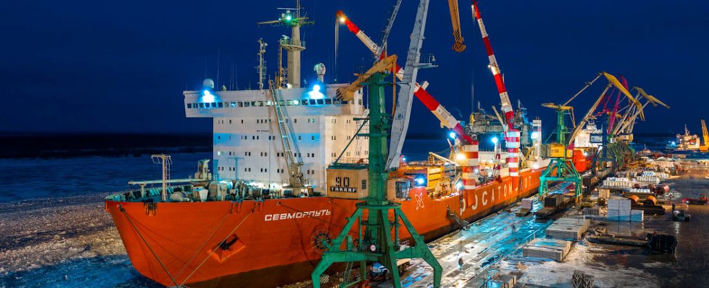 «Севморпуть» - корабль-легенда, Архангельск - Фото с квадрокоптера