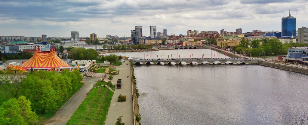 Челябинск  - река Миасс и ее набережная, Челябинск - Фото с квадрокоптера