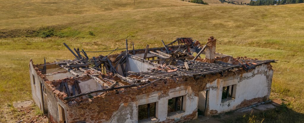 Abandoned building,  - Фото с квадрокоптера