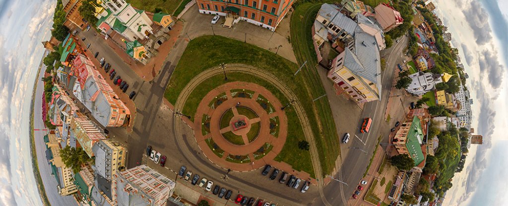 Планета нижний новгород. Нижний Новгород Кремль вид с квадрокоптера. Нижний Новгород аэросъемка. Нижегородский Кремль с коптера. Площадь Маркина с коптера Нижний Новгород.