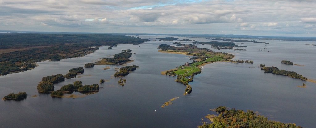 Сотни островков Онежского озера,  - Фото с квадрокоптера