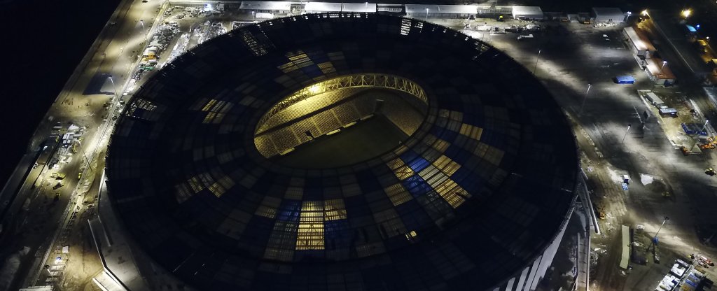 Вечерний стадион,  - Фото с квадрокоптера