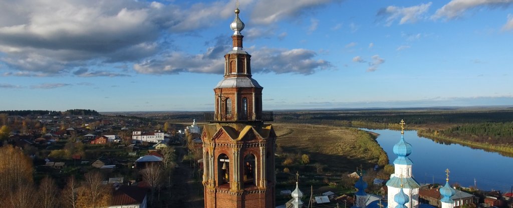 Храмы Чердыни,  - Фото с квадрокоптера