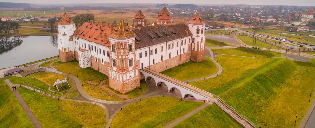 Мирский замок - Белоруссия,  - Фото с квадрокоптера