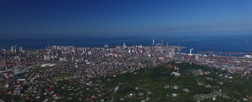 Вид на город Батуми,  - Фото с квадрокоптера