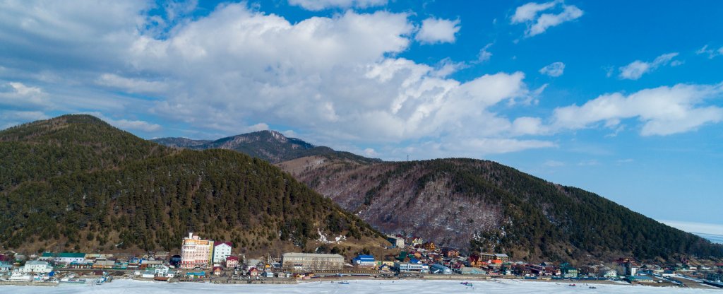 Listvyanka l Lake Baikal,  - Фото с квадрокоптера