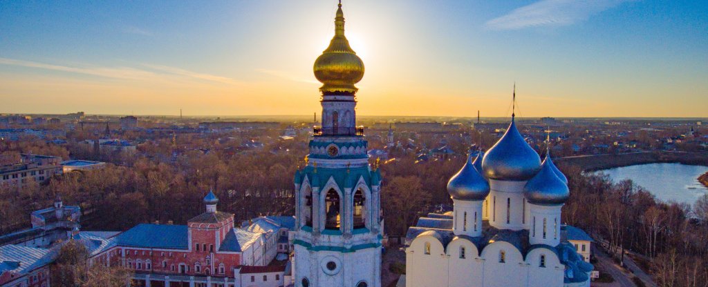 Вологодский кремль . На закате,  - Фото с квадрокоптера