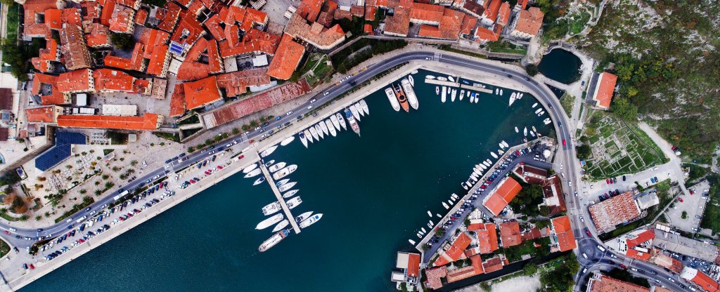 Котор, вертикальная аэрофотосъемка,  - Фото с квадрокоптера