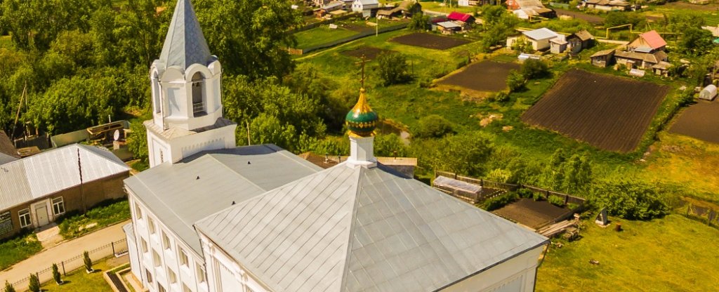 Храм в с. Троицкое Свердловской обл.,  - Фото с квадрокоптера