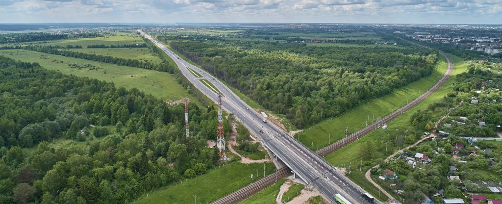 Аэросъемка путепровода на трассе федерального назначения М10, Тверь - Фото с квадрокоптера