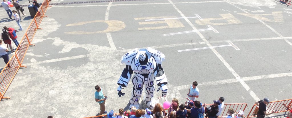 Robotop.show на выставке АвтоМир, Владивосток - Фото с квадрокоптера