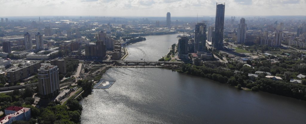 ЕКБ сити. река Исеть,  - Фото с квадрокоптера