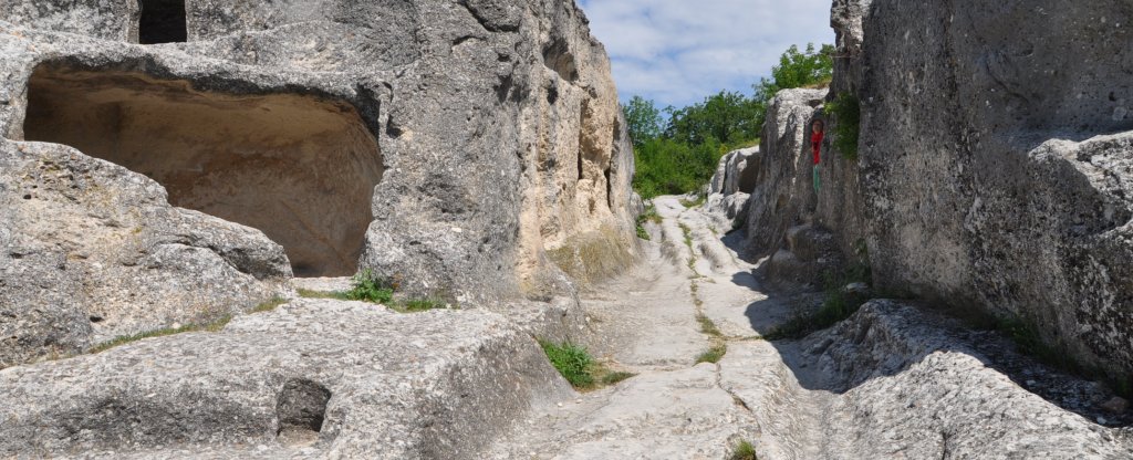 Пещерный город Эски Кермен,  - Фото с квадрокоптера