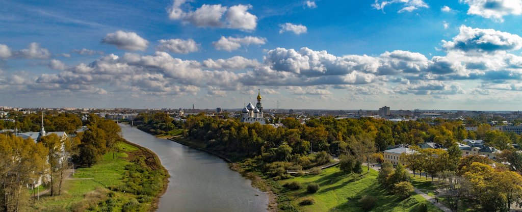 Вологда . Набережная,  - Фото с квадрокоптера