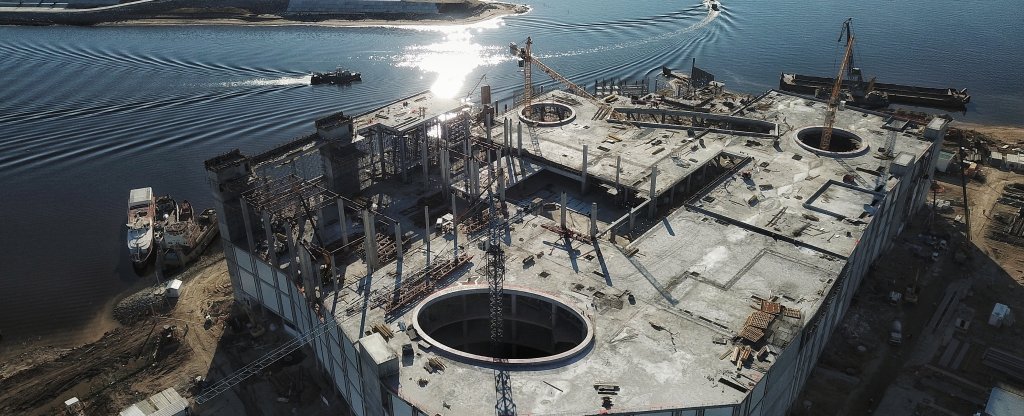 Стройка ТЦ вечером, Хабаровск - Фото с квадрокоптера