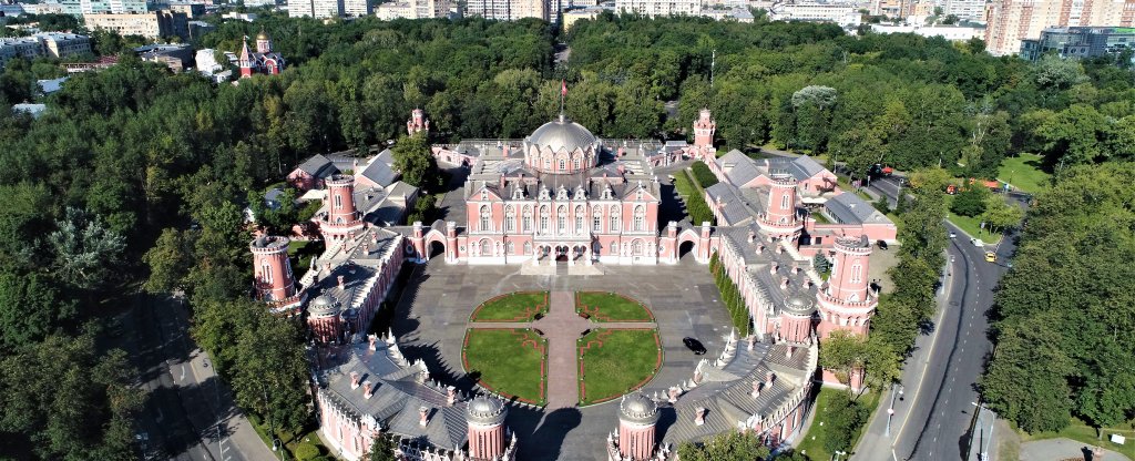 Петровский Парк, Дворец,  - Фото с квадрокоптера