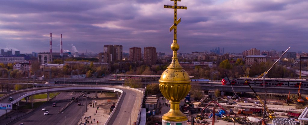 Храм Живоначальной Троицы Москва,  - Фото с квадрокоптера