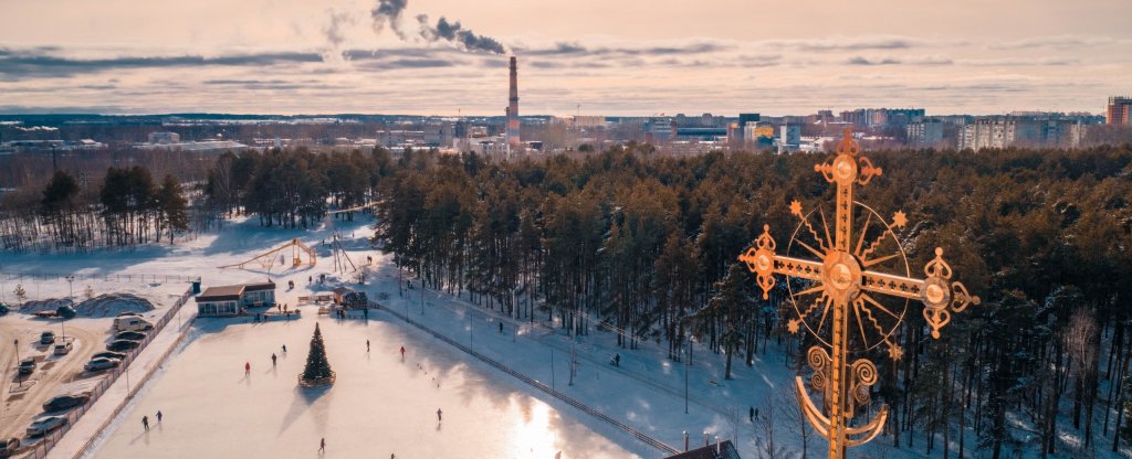 Каток у Бобачевской рощи,  - Фото с квадрокоптера