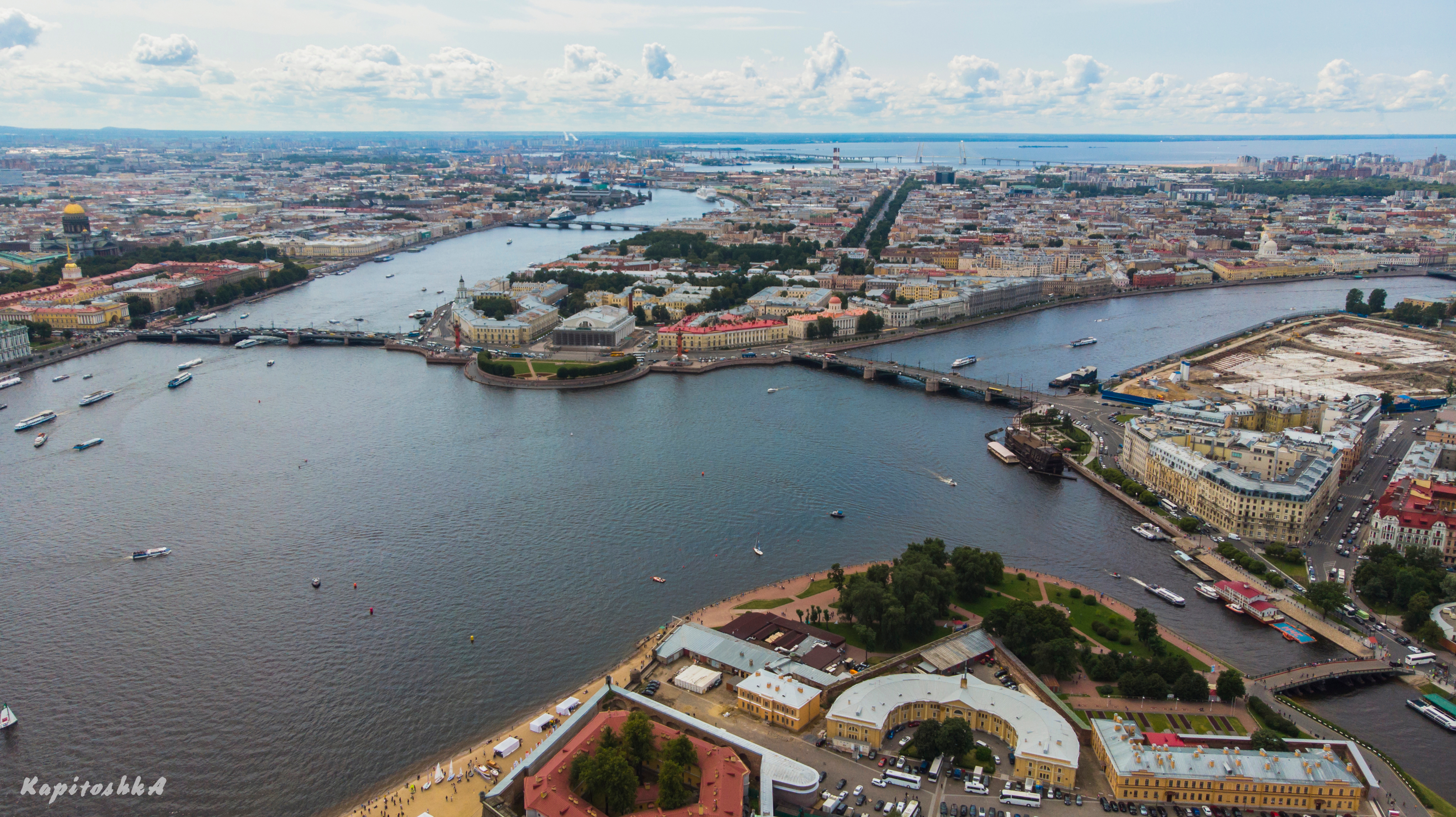 Петербург с квадрокоптера. Петербург с высоты птичьего. Санкт-Петербурга вид с квадрокоптера. Васильевский остров с высоты птичьего полета. Большой проспект Васильевского острова вид сверху.