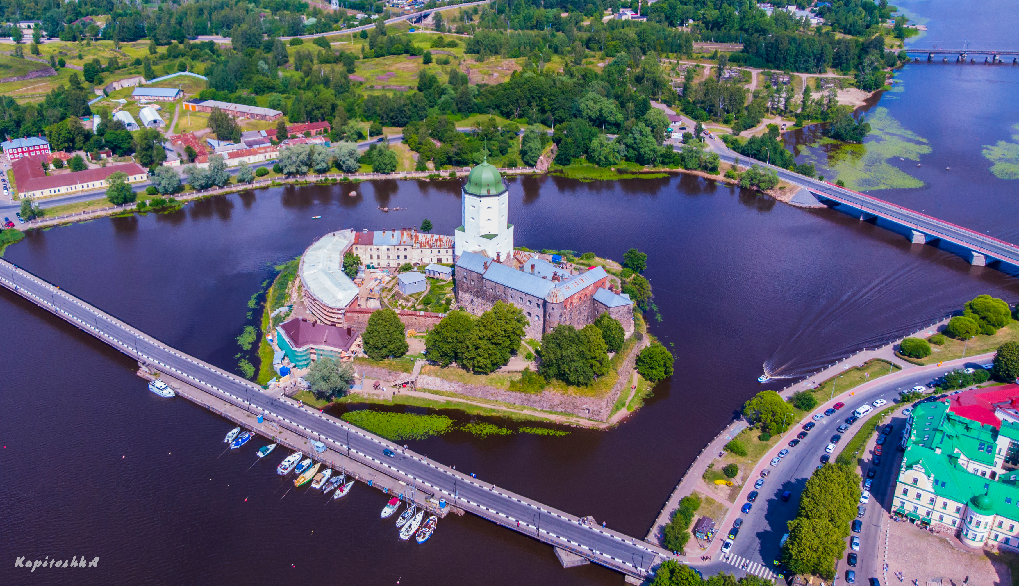 На сегодня санкт петербург ленинградская область. Выборг Северная гавань. Выборг с квадрокоптера. Выборгский замок с высоты птичьего полета. Выборгский замок вид с квадрокоптера.