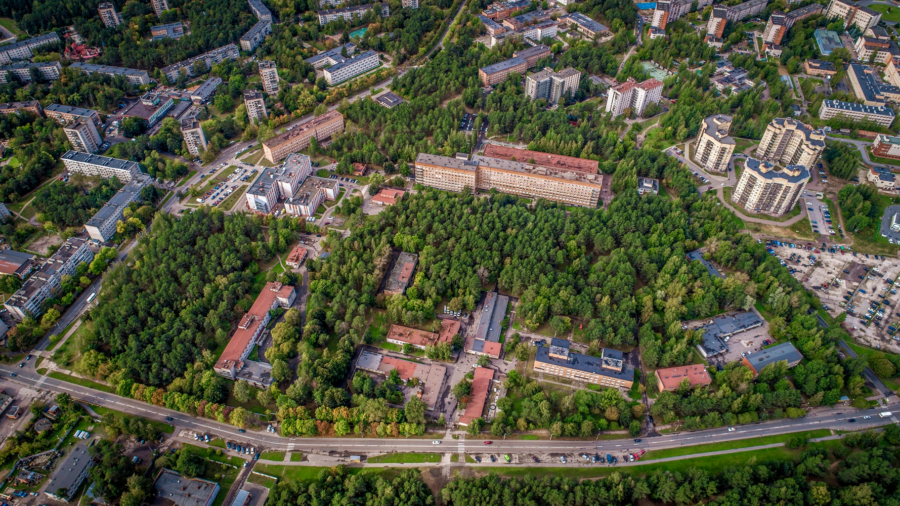 Больничный городок фото. Больничный городок Сосновый Бор. Больничный городок Сыктывкар. План больничного городка Сосновый Бор. Город Сосновый Бор с квадрокоптера.