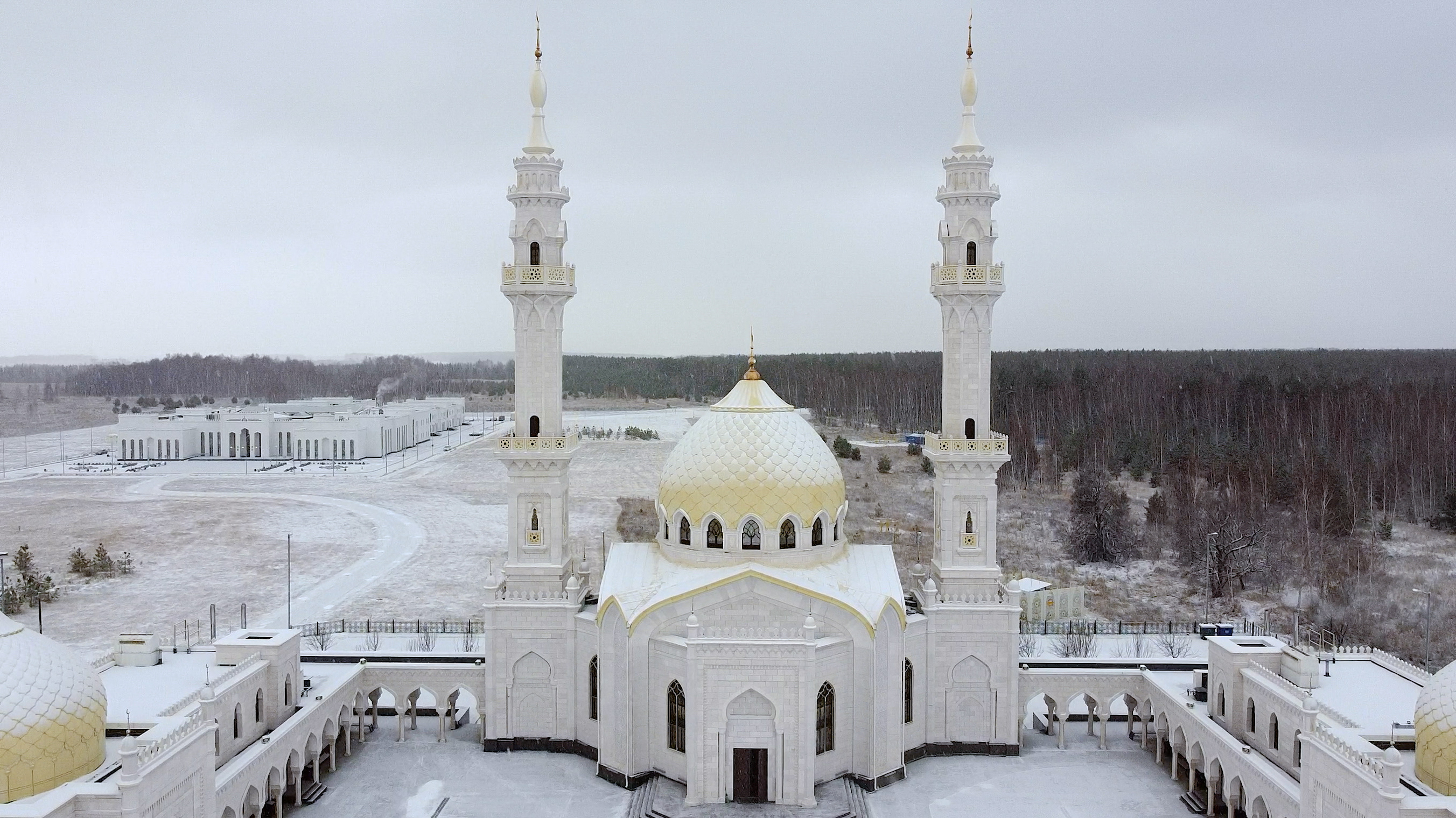 Город легенд татарстан. Болгар с высоты птичьего полета. Булгар город с высоты. Церковь Ивана Грозного в булгарах. Г Болгар Татарстан с высоты птичьего полета.