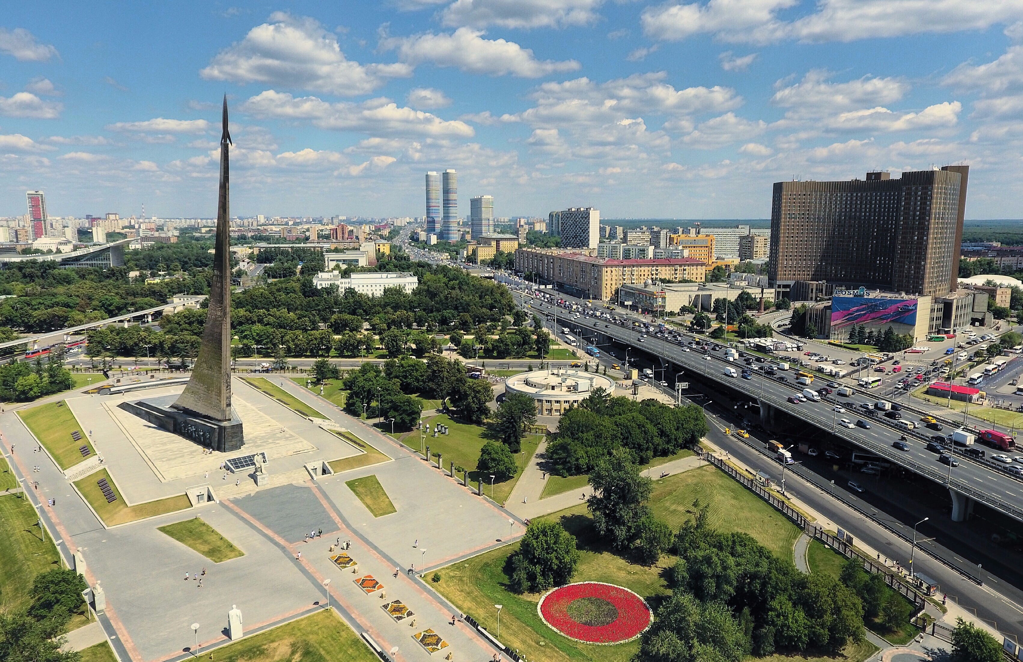 аллея космонавтов в москве