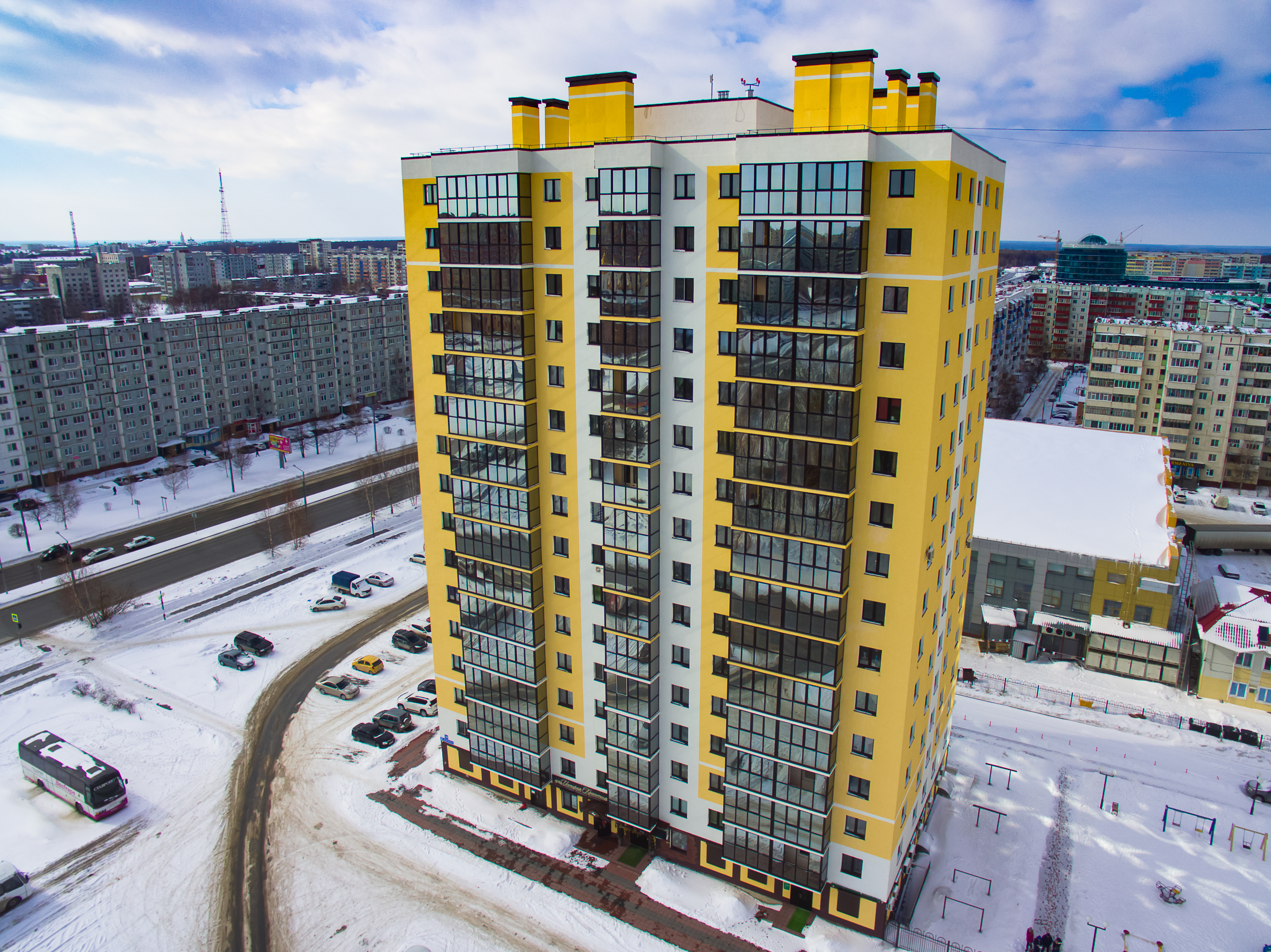 Желтые многоэтажки в Москве